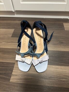 Divalesi Genuine Leather Bow Sandals – Blue & White – Made in Brazil – Size 8